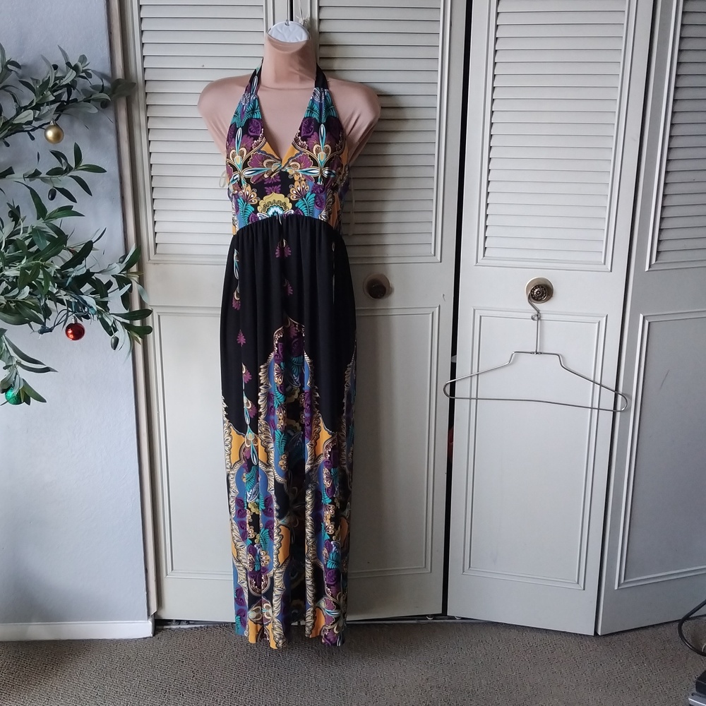 Snap halter maxi dress